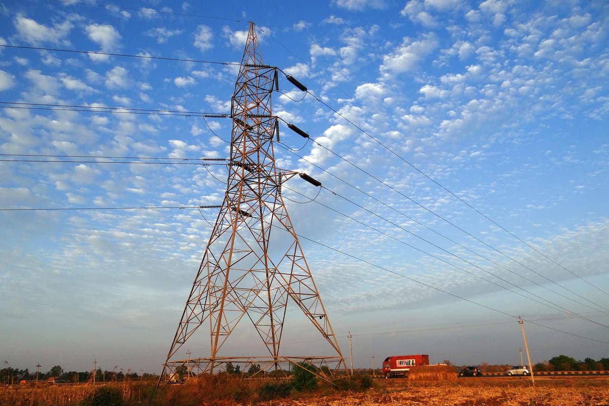 The Energy Constraint: Why Power, Not Chips, Will Throttle the Next Phase of AI Buildout