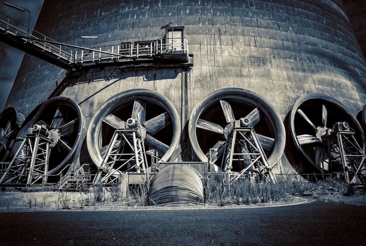 Beyond the GPU: The Power Stack That Defines AI Infrastructure Buildout Timelines